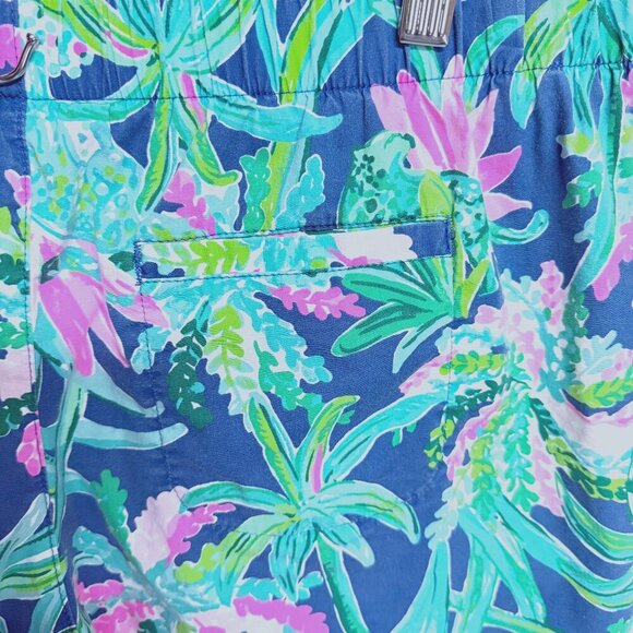 Lilly Pulitzer Ocean View Short – Macaw Blues Sweet Escape – Medium – EUC - Picture 5 of 11